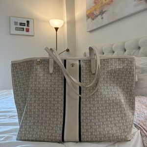 Tory Burch White Gemini Chain Link Canvas Shoulder Tote Large Handbag